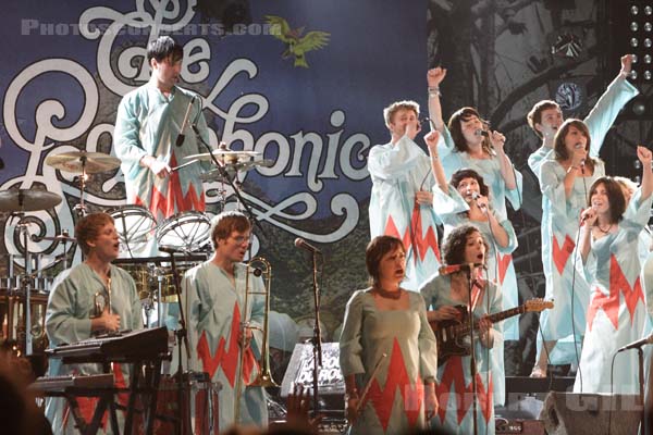 THE POLYPHONIC SPREE - 2005-08-14 - SAINT MALO - Fort de St Pere - 